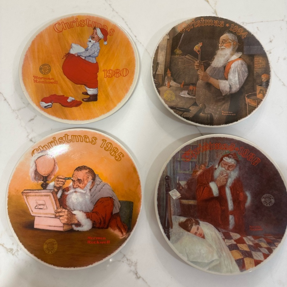 Set of 4 Norman Rockwell Santa plates